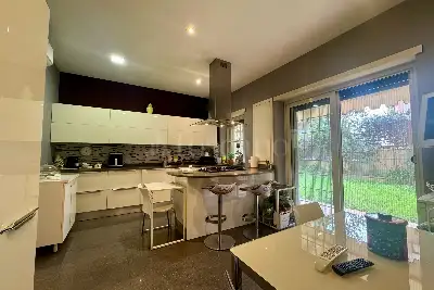 Casa in vendita, Via Franco Sacchetti, Roma