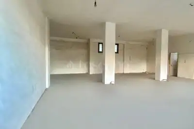 Negozio in vendita, via Scandone, Atripalda, Atripalda