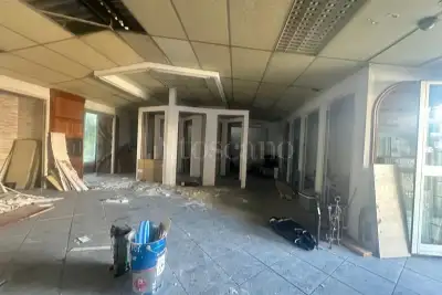 Capannone in vendita, Via Fratelli Marchetti Longhi, Roma