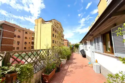 Casa in vendita, Via di Monte del Gallo, Roma