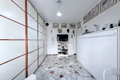 Casa in vendita, via Vincenzo Giordano Orsini , Milano