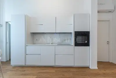 Casa in vendita, Via Guercino, Milano