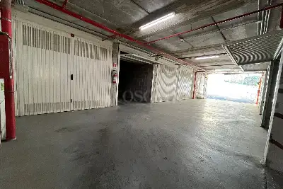 Box in vendita, Via Alessandro Manzoni, Napoli