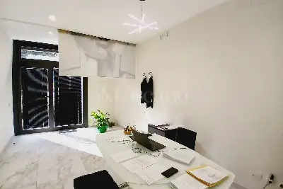 Negozio in vendita, Via Emanuele Filiberto, Roma