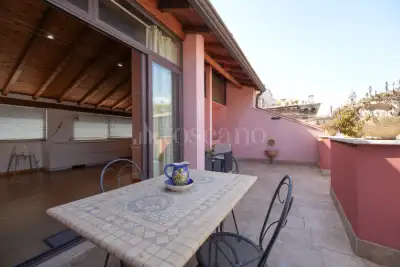 Palazzo in vendita, Via Transito, Catania