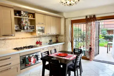 Villino a Schiera in vendita, Via Taro, Mentana