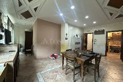 Casa Indipendente in vendita, Via Santa Maria di Gesù, Palermo