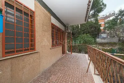 Casa in vendita, Via Carlo Perrier, Roma