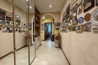 Casa in vendita, Via dei Tulipani, Milano