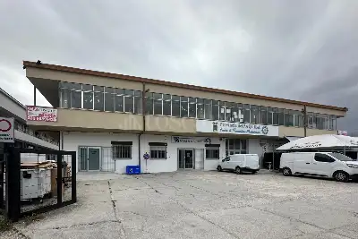 Negozio in vendita, Via Pertini, Avezzano