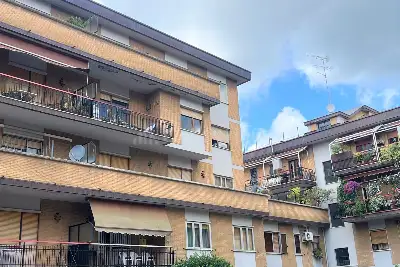 Casa in vendita, Via Alberto Casella, Prato