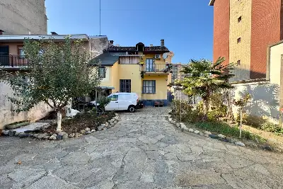 Casa Indipendente in vendita, Via Isonzo, Torino