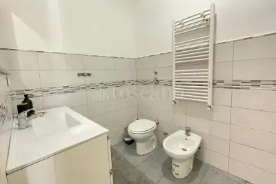Casa in vendita, Via Egadi, Milano