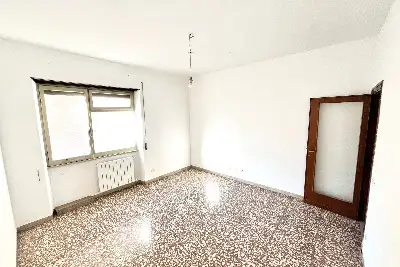 Casa in vendita, Via Graziano, Roma