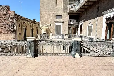 Casa in vendita, Via Umberto I, Catania