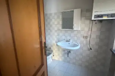 Negozio in affitto, Via Giuseppe Garibaldi, Avezzano