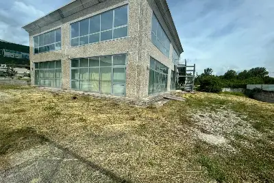 Capannone in vendita, Via Newton, Avezzano