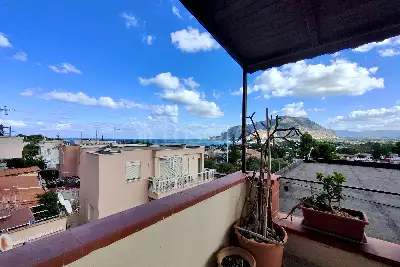 Casa in vendita, Via Saffo, Palermo