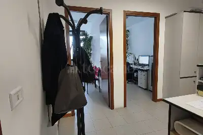 Ufficio in affitto, Viale Montegrappa, Prato