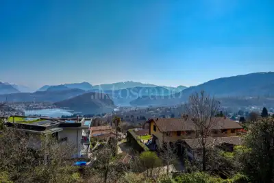 Villa Bifamiliare in vendita, Via Viconago, Cadegliano-Viconago