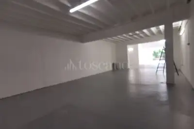 Negozio in vendita, Via Celso Cittadini, Siena