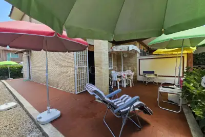 Villa Plurifamiliare in vendita, Lungomare delle Meduse, Pomezia