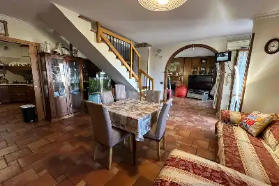 Villa Plurifamiliare in vendita, Via Carlo Tincani, Roma