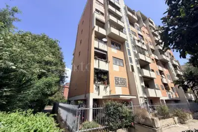 Casa in vendita, Piazzale Aldo Moro, Pomezia