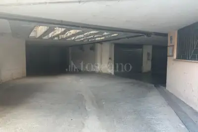 Box in vendita, Viale Alfredo Zambrini, Roma