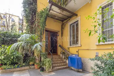 Casa in vendita, Via Giulio Uberti, Milano