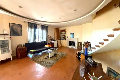 Villa Plurifamiliare in vendita, Vicolo della Riserva del Fontanile, Roma