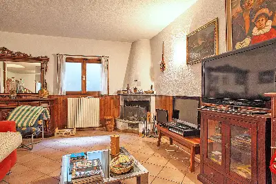 Villa in vendita, Via Ferruccio Pellini, Marchirolo