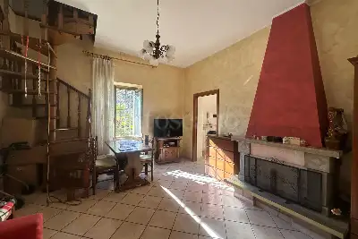 Casa Indipendente in vendita, Via Tuscolana, Roma