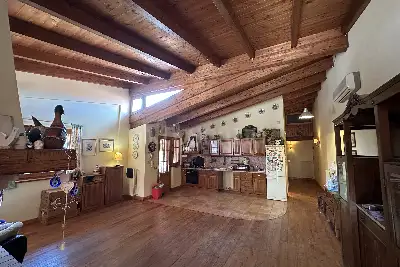 Casale in vendita, Via Castel del Monte, Corato