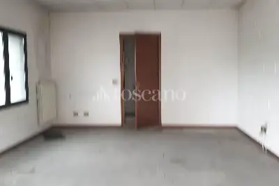 Capannone in vendita, SP193, Maleo