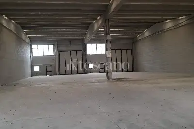 Capannone in vendita, SP193, Maleo