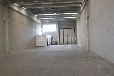 Capannone in vendita, SP193, Maleo