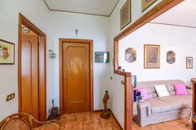 Casa Indipendente in vendita, Via Spluga, Cantù