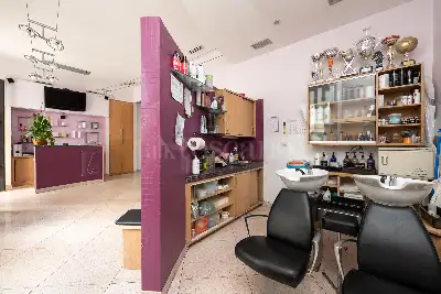 Attività Commerciale in vendita, Via Arezzo, Roma