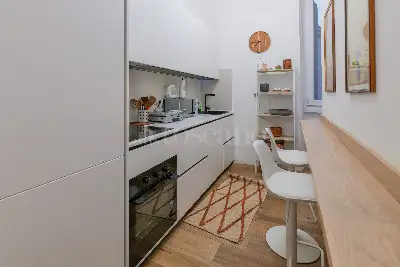 Casa in vendita, Piazza dei Santi Apostoli, Roma