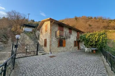 Casa Indipendente in vendita, Strada Tambusacca, Predore