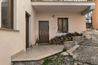 Casa Indipendente in vendita, Via Centrale, L'Aquila