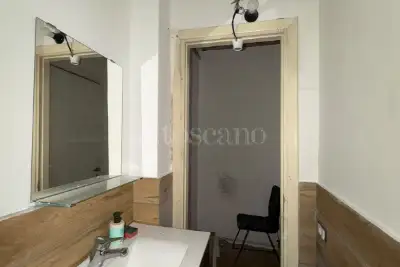 Negozio in affitto, Via Tuscolana, Roma
