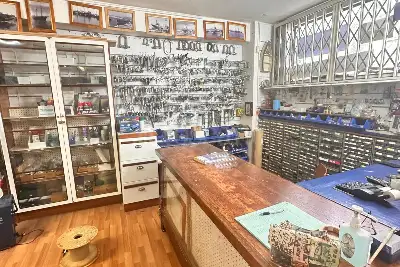 Negozio in vendita, Via Giuseppe Garibaldi, Olbia