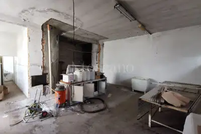 Laboratorio in vendita, Via Alessandro Manzoni, Casteggio