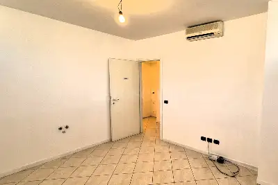 Ufficio in vendita, Via Sant'Adeodato, Cantù