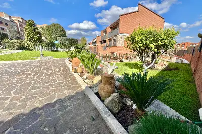 Villa Bifamiliare in vendita, Via Camillo Mastrocinque, Roma