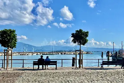 Negozio in vendita, Piazza Matteotti, Desenzano del Garda