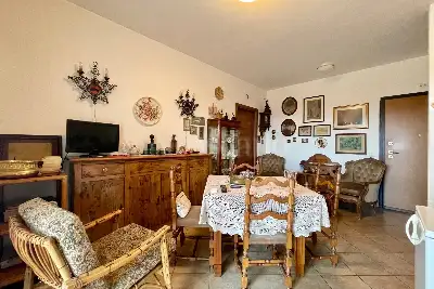 Casa in vendita, Via Giuseppe Saragat, Pomezia