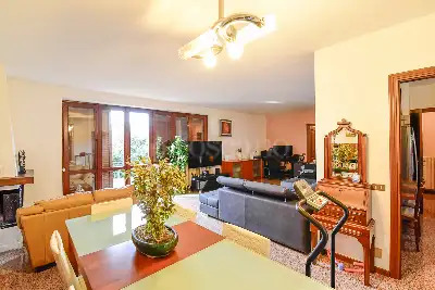 Casa Indipendente in vendita, Via Alla Zocca, Como